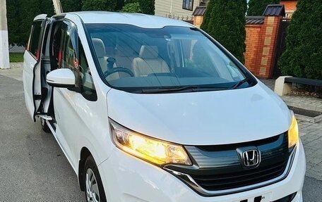Honda Freed II, 2017 год, 1 460 000 рублей, 3 фотография