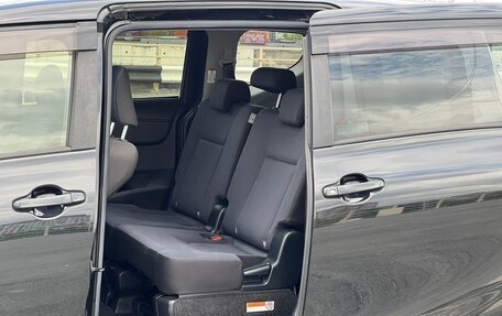 Toyota Sienta II, 2018 год, 1 710 000 рублей, 13 фотография