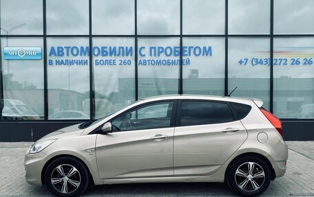 Hyundai Solaris II рестайлинг, 2013 год, 809 000 рублей, 2 фотография