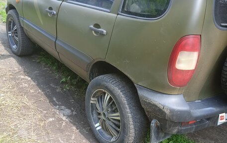 Chevrolet Niva I рестайлинг, 2005 год, 295 000 рублей, 2 фотография