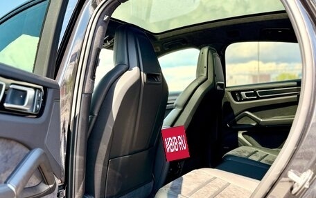 Porsche Cayenne III, 2022 год, 12 999 000 рублей, 11 фотография