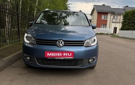 Volkswagen Touran III, 2010 год, 1 200 000 рублей, 3 фотография