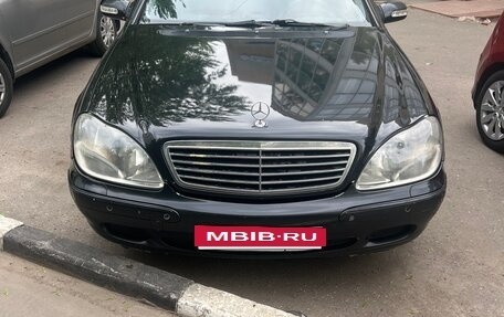 Mercedes-Benz S-Класс, 1998 год, 450 000 рублей, 3 фотография