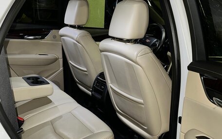 Cadillac XT5 I рестайлинг, 2016 год, 2 700 000 рублей, 9 фотография