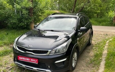 KIA Rio IV, 2018 год, 1 380 000 рублей, 4 фотография