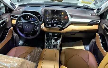 Toyota Highlander, 2025 год, 5 400 000 рублей, 7 фотография