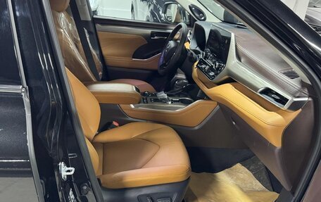 Toyota Highlander, 2025 год, 5 400 000 рублей, 12 фотография