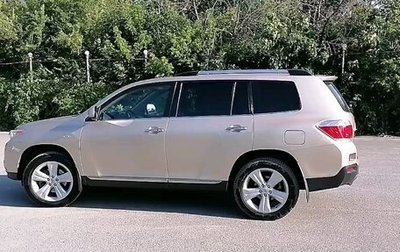 Toyota Highlander III, 2011 год, 2 100 000 рублей, 1 фотография