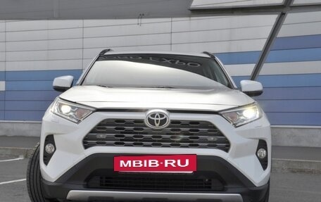 Toyota RAV4, 2021 год, 3 199 000 рублей, 6 фотография