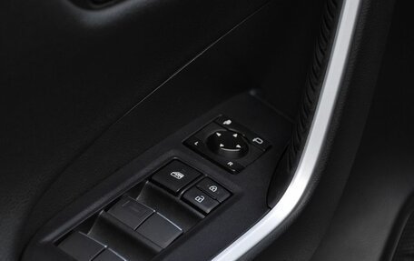 Toyota RAV4, 2021 год, 3 199 000 рублей, 13 фотография