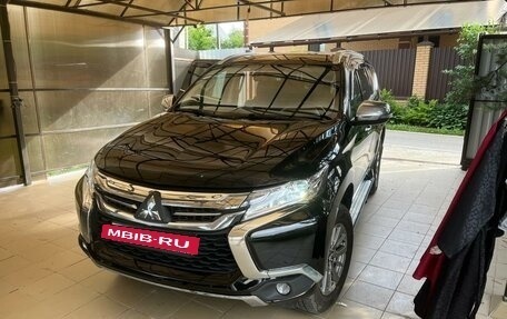 Mitsubishi Pajero Sport III рестайлинг, 2018 год, 2 600 000 рублей, 7 фотография