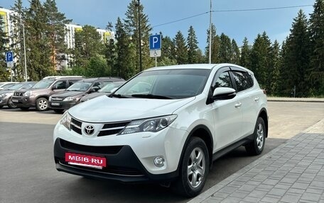 Toyota RAV4, 2014 год, 1 710 000 рублей, 5 фотография
