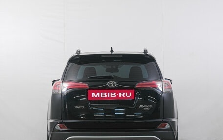 Toyota RAV4, 2017 год, 2 899 000 рублей, 6 фотография