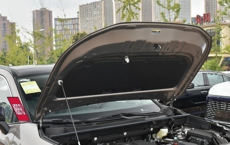 Toyota RAV4, 2024 год, 4 752 000 рублей, 12 фотография