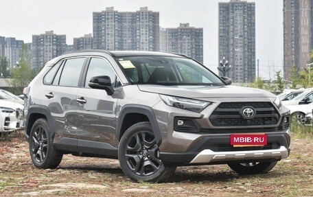 Toyota RAV4, 2024 год, 4 752 000 рублей, 2 фотография