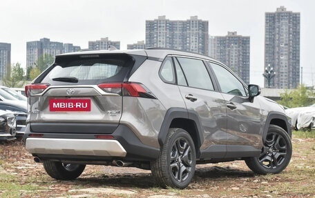 Toyota RAV4, 2024 год, 4 752 000 рублей, 3 фотография