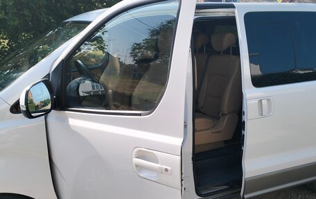 Hyundai H-1 II рестайлинг, 2018 год, 3 350 000 рублей, 9 фотография