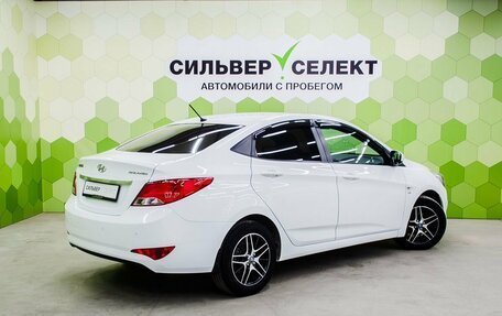 Hyundai Solaris II рестайлинг, 2015 год, 950 000 рублей, 2 фотография