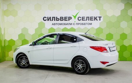Hyundai Solaris II рестайлинг, 2015 год, 950 000 рублей, 6 фотография