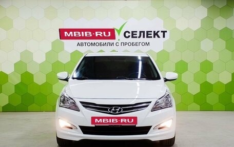 Hyundai Solaris II рестайлинг, 2015 год, 950 000 рублей, 3 фотография