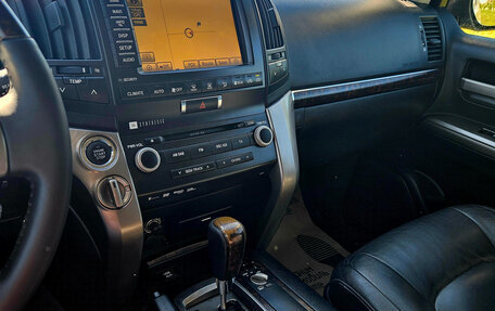 Toyota Land Cruiser 200, 2011 год, 2 750 000 рублей, 8 фотография