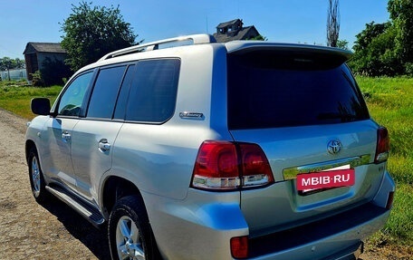 Toyota Land Cruiser 200, 2011 год, 2 750 000 рублей, 3 фотография