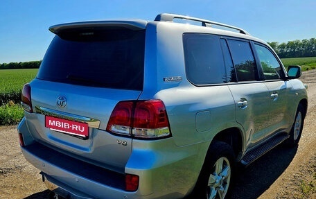 Toyota Land Cruiser 200, 2011 год, 2 750 000 рублей, 4 фотография