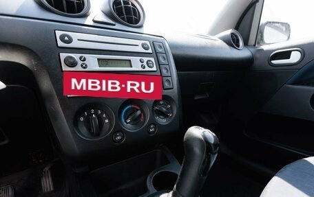Ford Fiesta, 2005 год, 270 000 рублей, 14 фотография