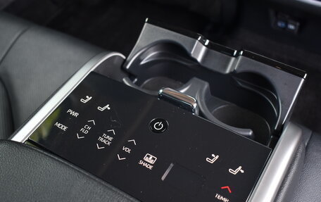 Toyota Camry, 2023 год, 3 780 000 рублей, 12 фотография