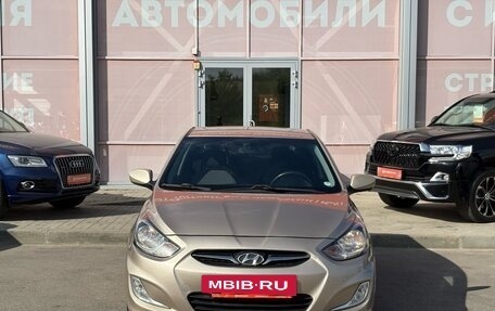 Hyundai Solaris II рестайлинг, 2011 год, 780 000 рублей, 2 фотография