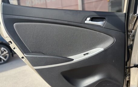 Hyundai Solaris II рестайлинг, 2011 год, 780 000 рублей, 29 фотография