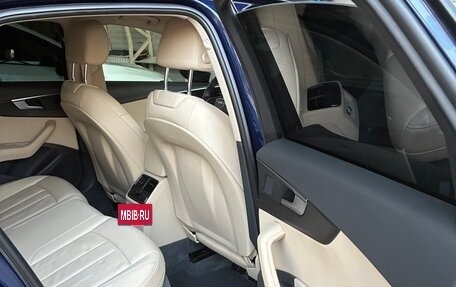 Audi A4, 2019 год, 2 800 000 рублей, 11 фотография