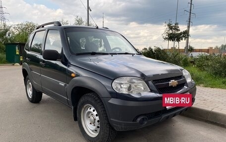 Chevrolet Niva I рестайлинг, 2010 год, 455 555 рублей, 2 фотография