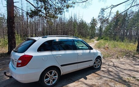 Skoda Fabia II, 2011 год, 600 000 рублей, 2 фотография