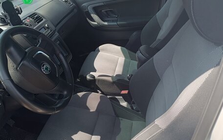 Skoda Fabia II, 2011 год, 600 000 рублей, 4 фотография