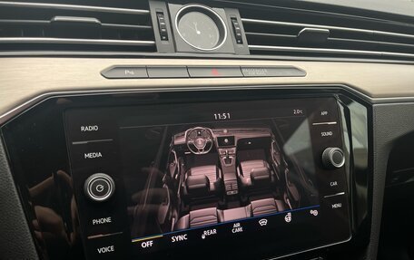 Volkswagen Passat B8 рестайлинг, 2018 год, 2 099 000 рублей, 12 фотография