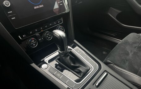Volkswagen Passat B8 рестайлинг, 2018 год, 2 099 000 рублей, 13 фотография