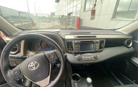Toyota RAV4, 2014 год, 1 899 000 рублей, 9 фотография