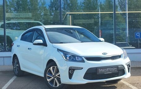 KIA Rio IV, 2018 год, 1 330 000 рублей, 3 фотография