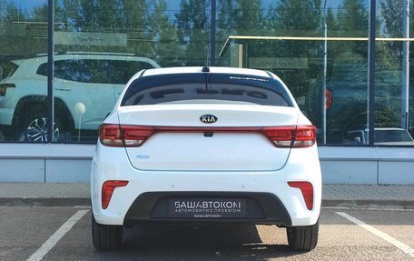 KIA Rio IV, 2018 год, 1 330 000 рублей, 5 фотография