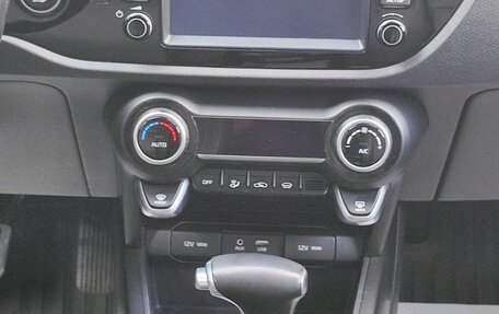 KIA Rio IV, 2018 год, 1 330 000 рублей, 8 фотография