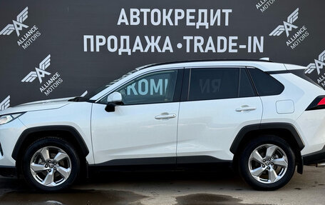 Toyota RAV4, 2020 год, 2 985 000 рублей, 4 фотография