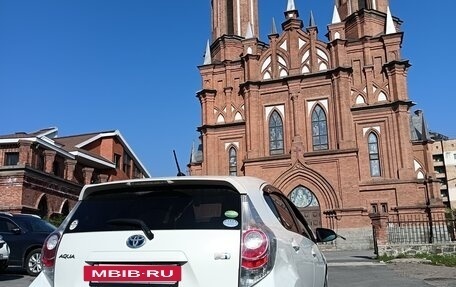 Toyota Aqua I, 2014 год, 900 000 рублей, 2 фотография