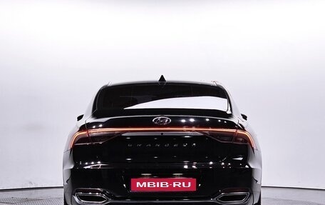 Hyundai Grandeur, 2020 год, 2 200 000 рублей, 4 фотография