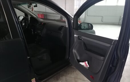 Volkswagen Touran III, 2006 год, 755 000 рублей, 8 фотография
