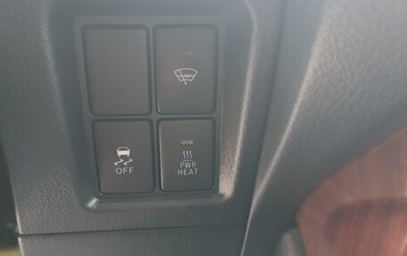 Toyota Land Cruiser Prado 150 рестайлинг 2, 2016 год, 3 650 000 рублей, 3 фотография