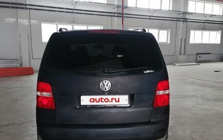 Volkswagen Touran III, 2006 год, 755 000 рублей, 4 фотография