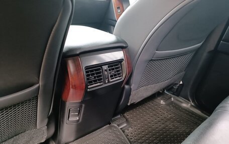 Toyota Land Cruiser Prado 150 рестайлинг 2, 2016 год, 3 650 000 рублей, 12 фотография