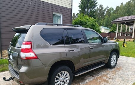 Toyota Land Cruiser Prado 150 рестайлинг 2, 2016 год, 3 650 000 рублей, 21 фотография