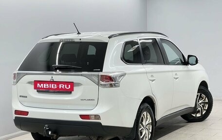 Mitsubishi Outlander III рестайлинг 3, 2013 год, 1 250 000 рублей, 2 фотография